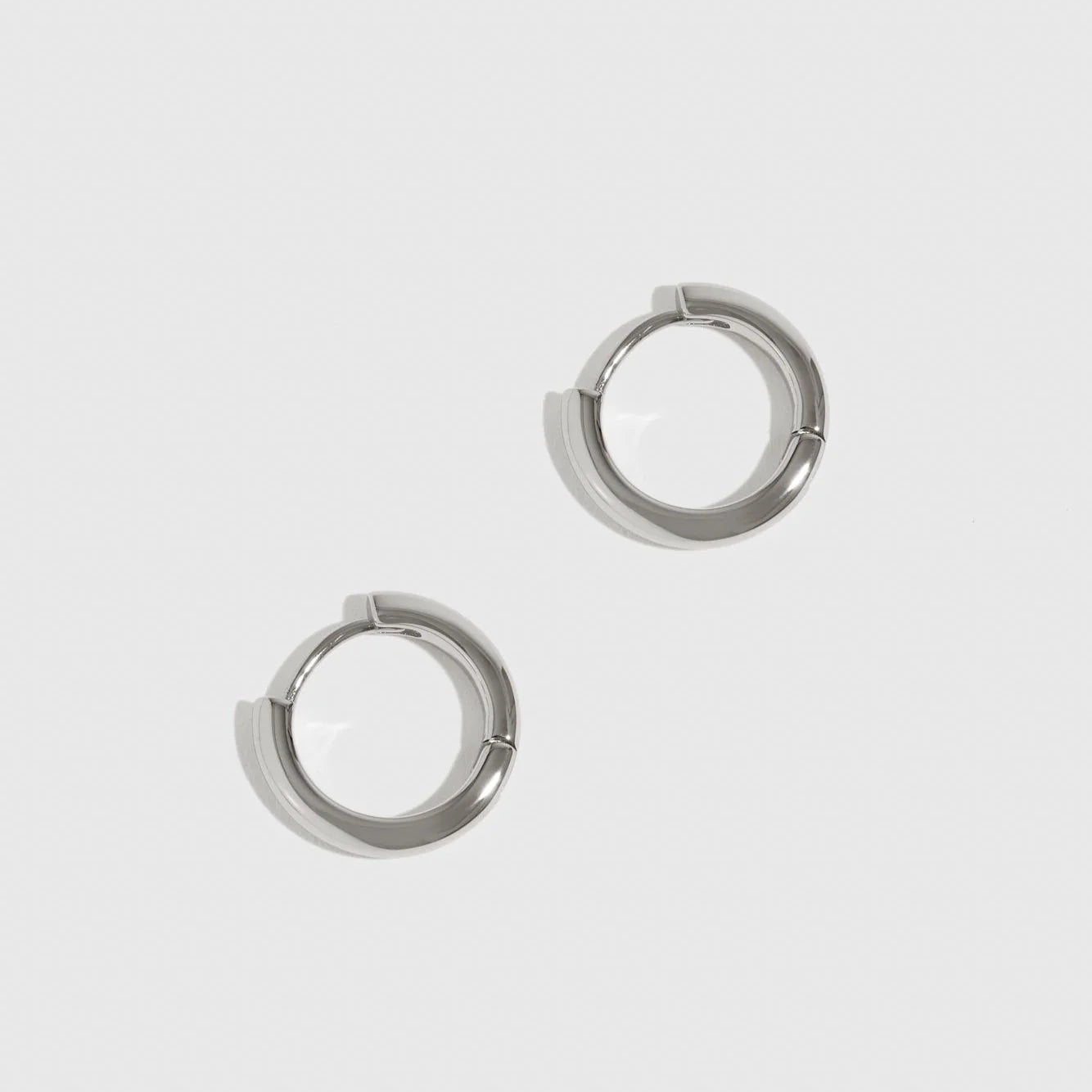 ANNEAUX HUGGIE SIMPLES CLASSIQUES