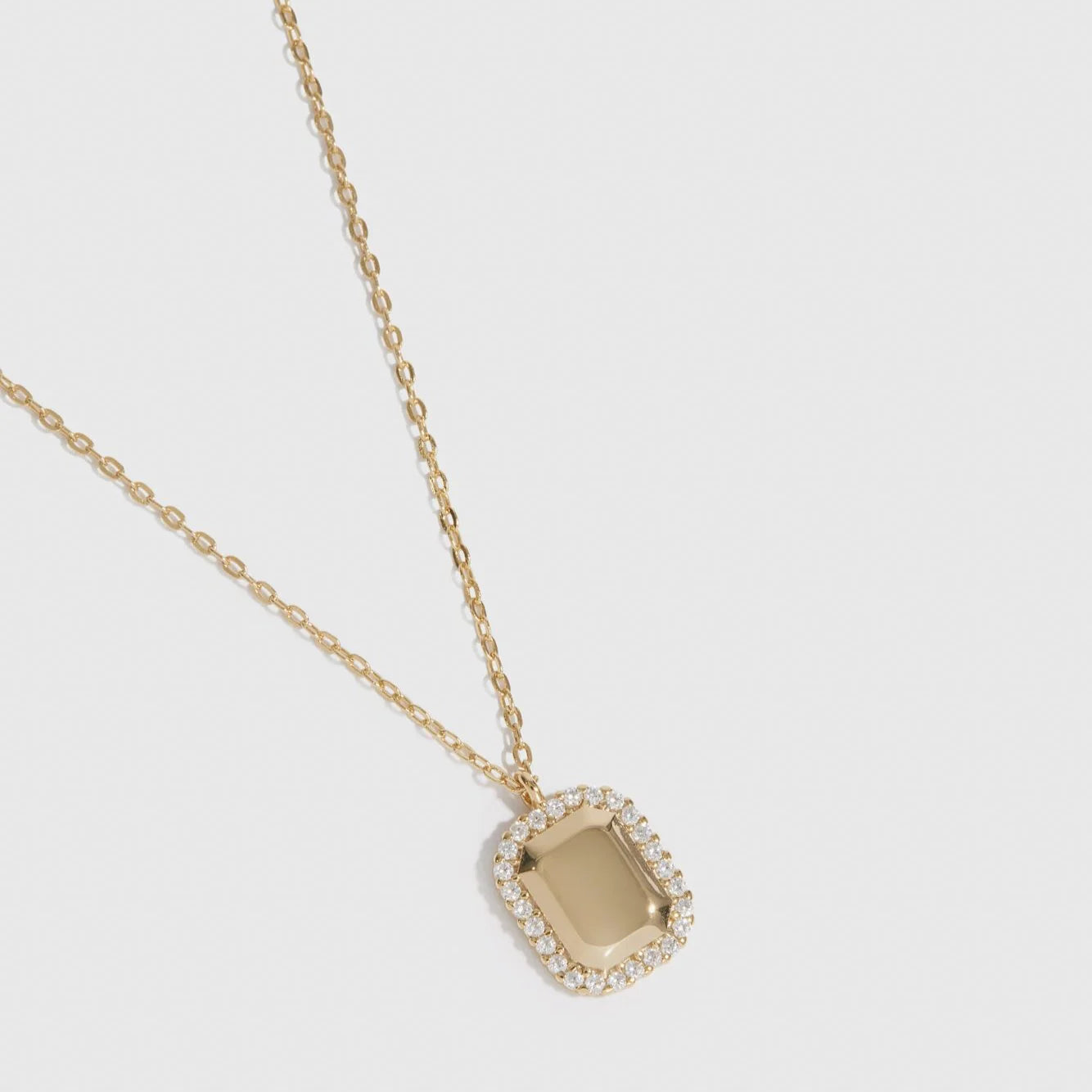 PENDENTIF MÉDAILLON DÉLICAT